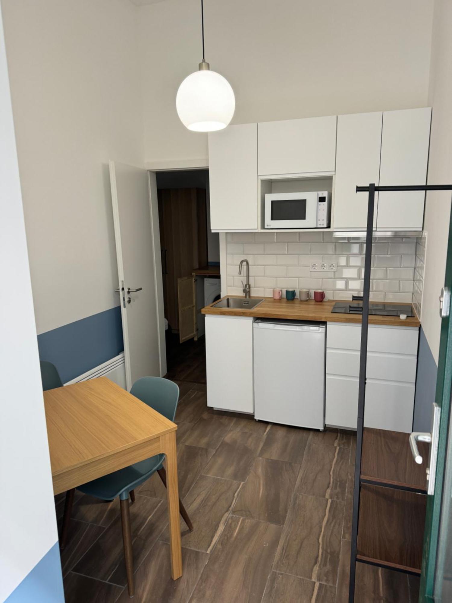 Designer Downtown Apartment Budapest Exterior photo
